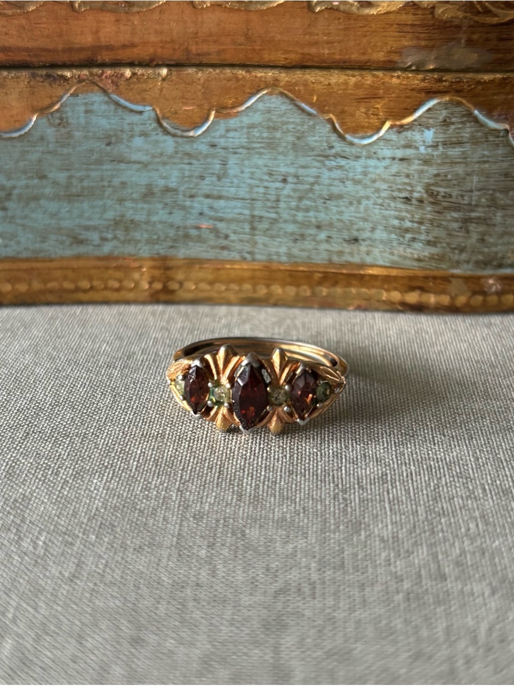 Vintage 1970s Avon Royal Occasion Topaz Gold Tone Adjustable Ring / Size 8 - 9 - Picture 4 of 11